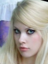 Person who looks like Avril Lavigne