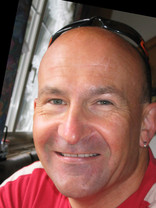 Person who looks like Howie Mandel