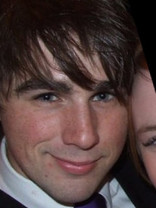 Person who looks like Josh Hartnett