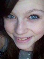 Person who looks like Michelle Trachtenberg