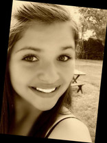 Person who looks like Selena Gomez