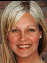 Person who looks like Julie Bowen