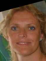 Person who looks like Michelle Pfeiffer