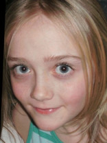 Person who looks like Dakota Fanning