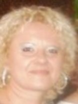 Person who looks like Bernadette Peters