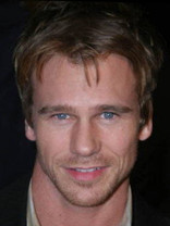 Person who looks like Brad Pitt