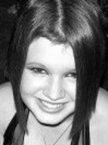 Person who looks like Erin Sanders