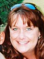 Person who looks like Marlo Thomas