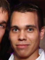 Person who looks like Kevin Dillon