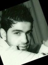 Person who looks like Gael García Bernal