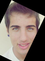 Person who looks like Carlos Ponce