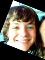 Person who looks like Jeremy Sumpter