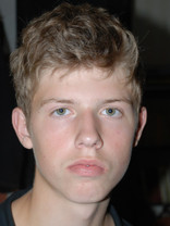 Person who looks like Johnny Pacar