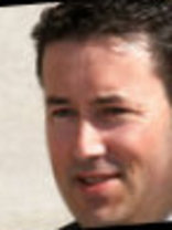 Person who looks like Jason Lee