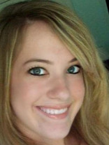 Person who looks like Julie Gonzalo