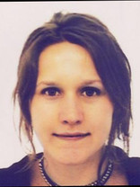 Person who looks like Kimberly McCullough