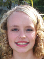 Person who looks like Teresa Palmer