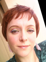 Person who looks like Annie Potts