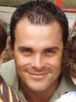 Person who looks like Robbie Williams