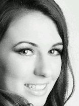 Person who looks like Elizabeth Hurley