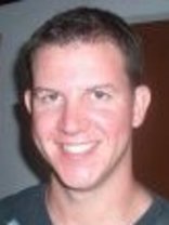 Person who looks like Peter Berg