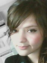 Person who looks like Anna Faris