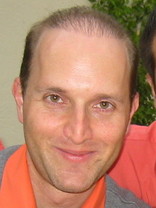 Person who looks like Willem Dafoe