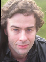 Person who looks like Aaron & Shawn Ashmore