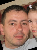 Person who looks like Greg Kinnear