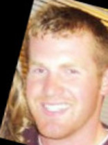 Person who looks like Peter Facinelli