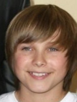 Person who looks like Jesse McCartney