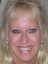 Person who looks like Lizzy Caplan