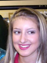 Person who looks like Ashley Tisdale