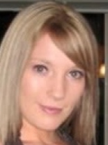 Person who looks like Samantha Mathis