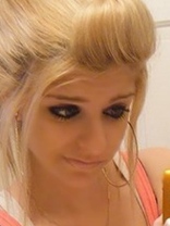 Person who looks like Skyler Shaye