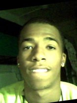 Person who looks like Marlon Wayans