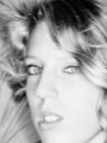 Person who looks like Taylor Swift