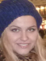 Person who looks like Kelly Carlson