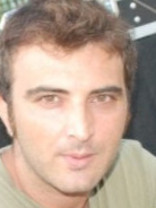 Person who looks like Peter Facinelli