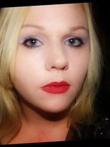 Person who looks like Priscilla Presley