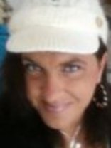 Person who looks like Kirstie Alley