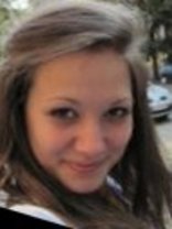 Person who looks like Hilary Duff