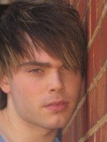 Person who looks like Jonathan Bennett