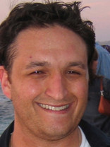 Person who looks like Hank Azaria