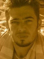 Person who looks like Brad Pitt