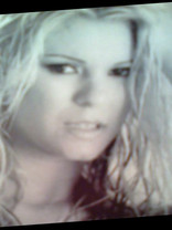 Person who looks like Jessica Simpson