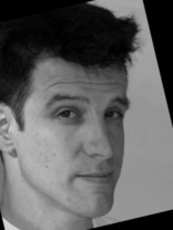 Person who looks like David Boreanaz