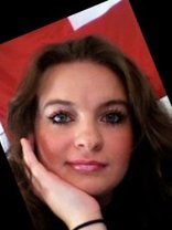 Person who looks like Lindsay Lohan