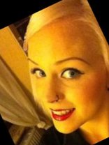 Person who looks like Christina Aguilera