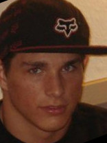 Person who looks like Simon Rex